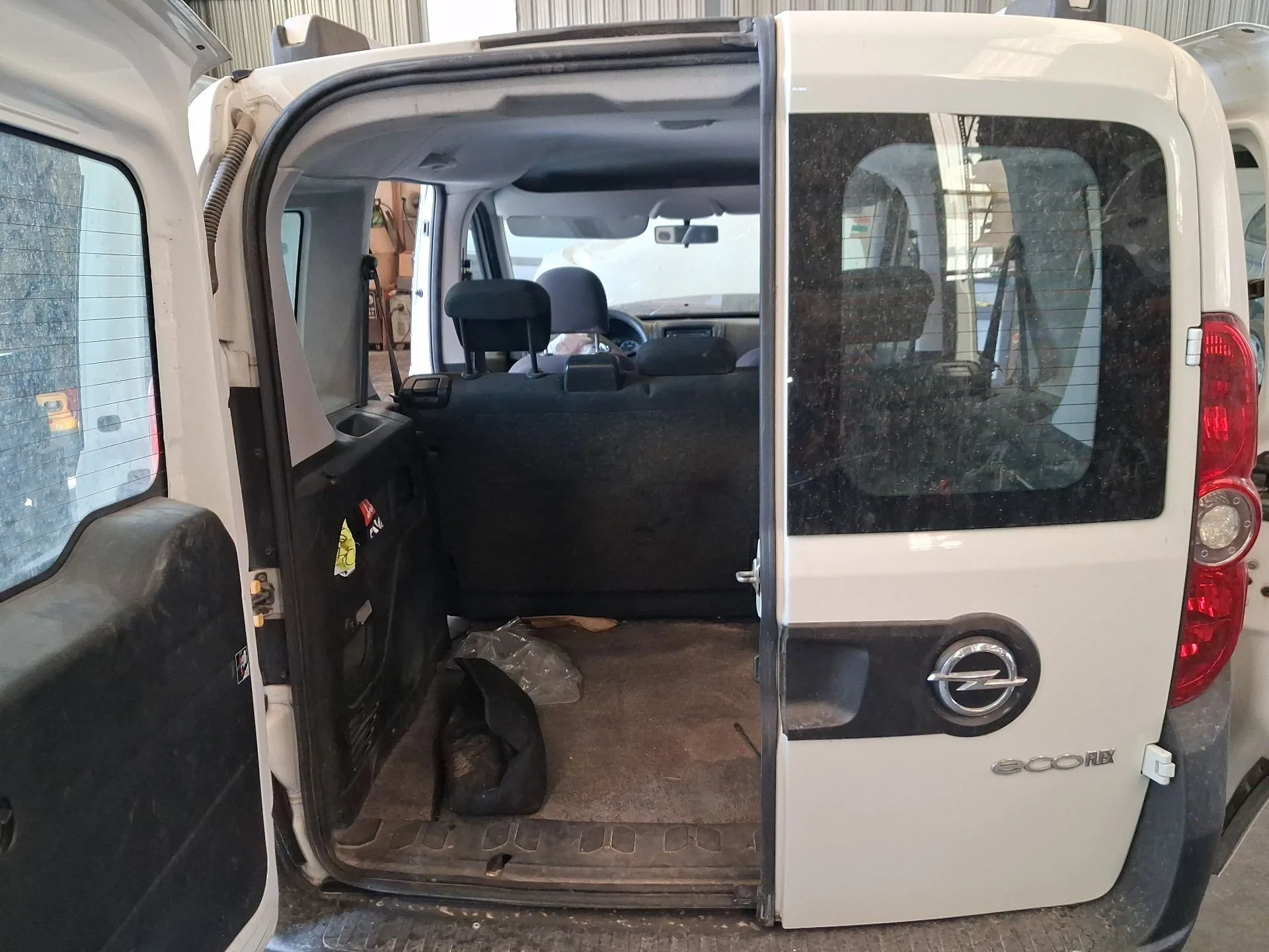 Puerta Trasera Derecha Carga para Opel Combo Tour (X12)