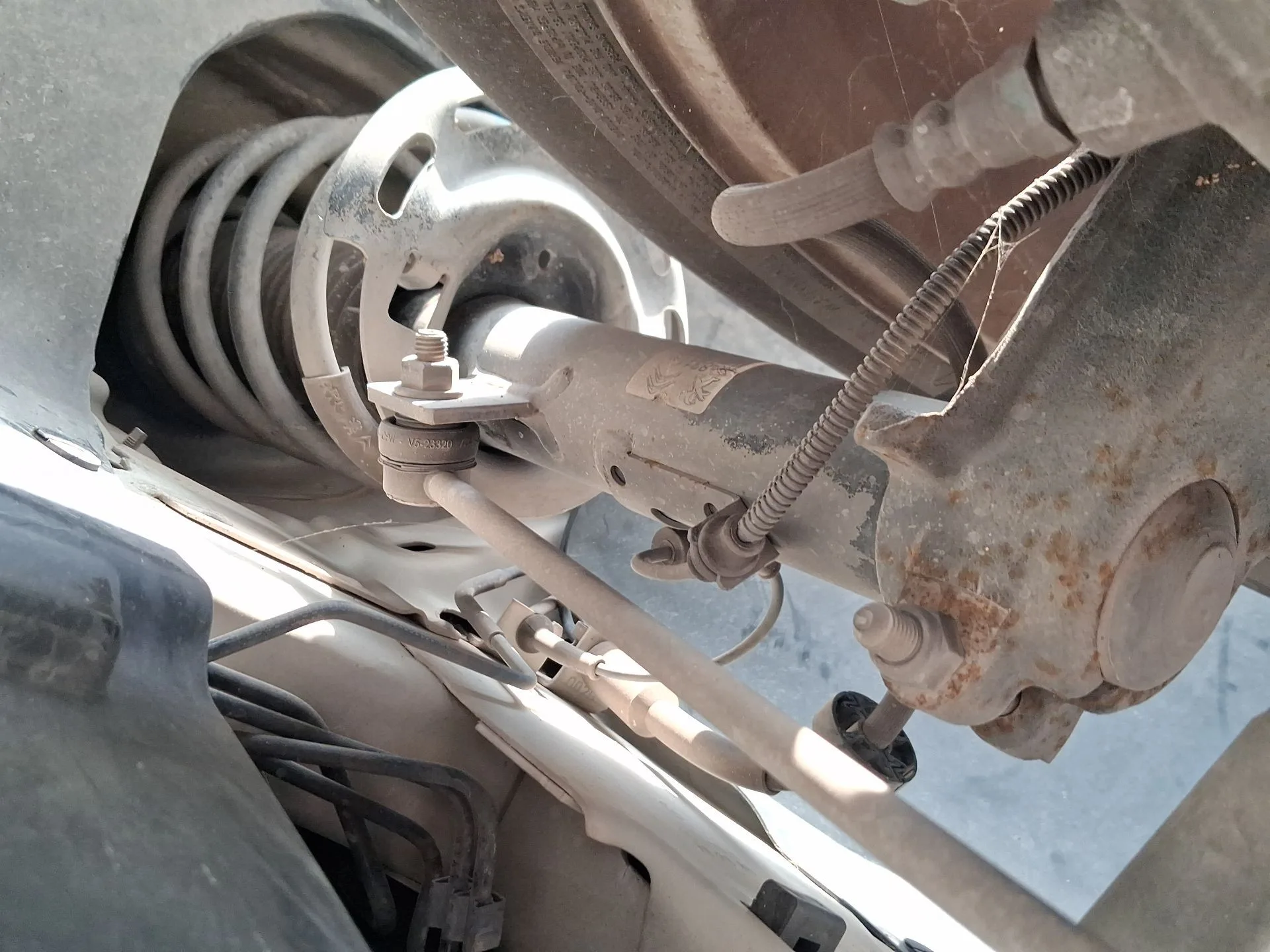 Amortiguador Delantero Izquierdo para Peugeot 208 I (Ca_, Cc_)