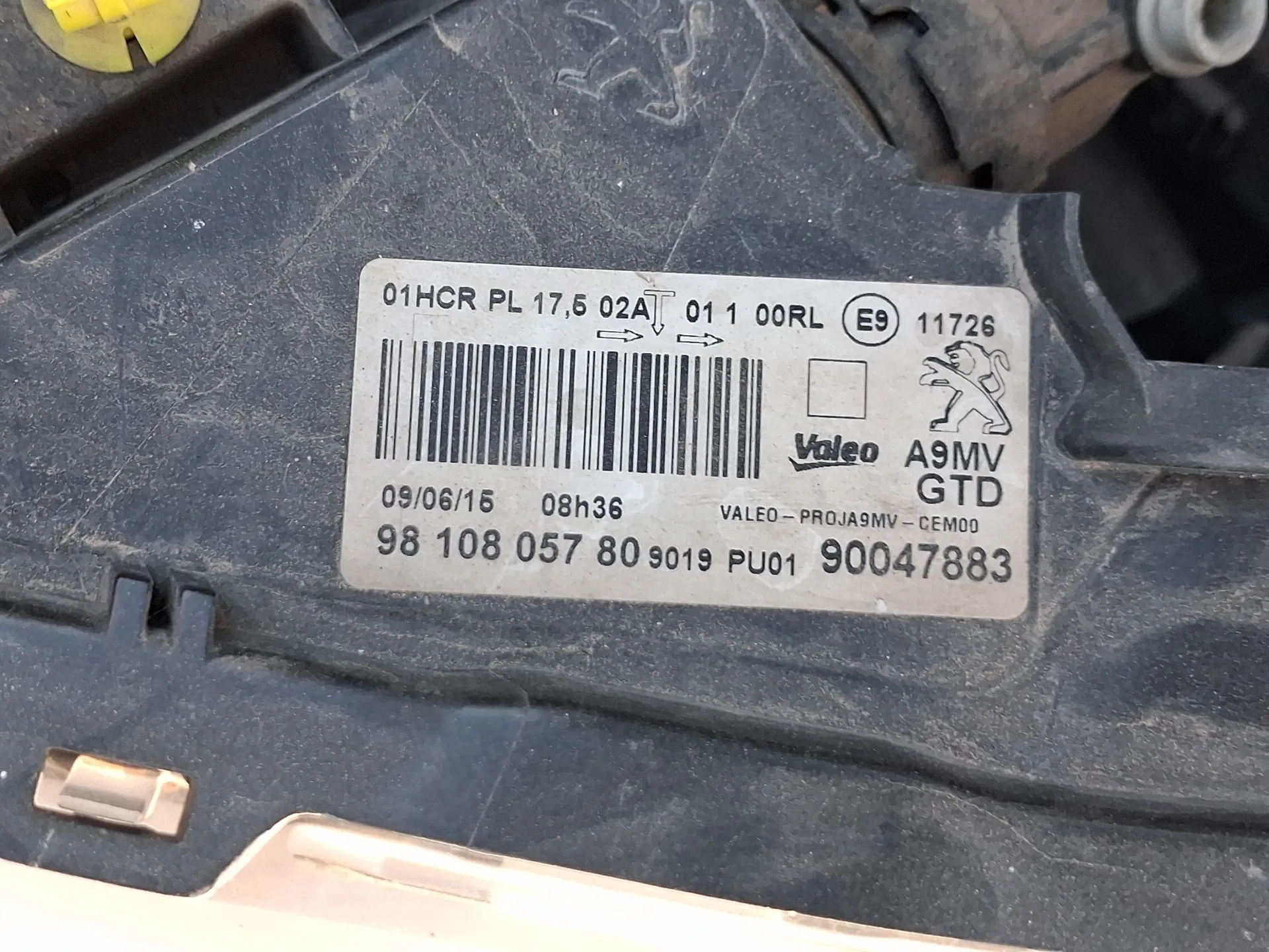 Faro Izquierdo para Peugeot 208 I (Ca_, Cc_)