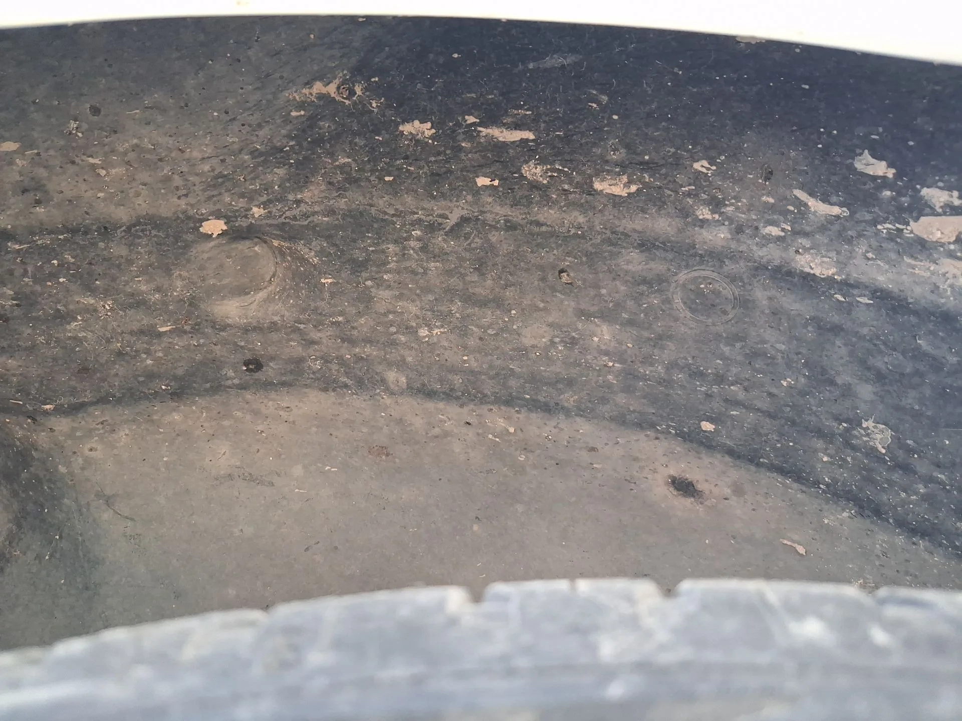 Plastico Pase Rueda Tras. Dch. para Peugeot 208 I (Ca_, Cc_)