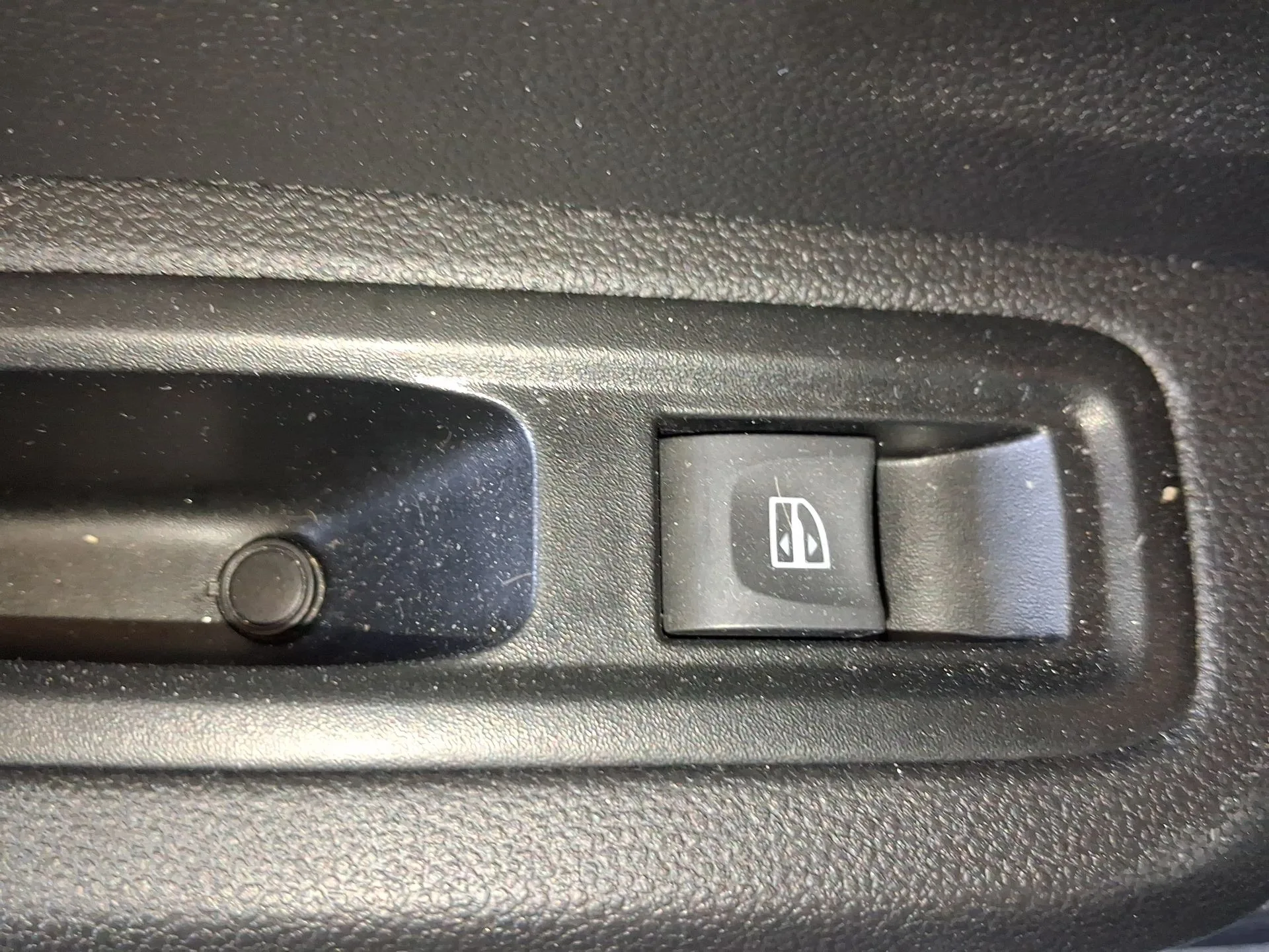 Mando Elevalunas Trasero Izquierdo para Dacia Sandero Iii