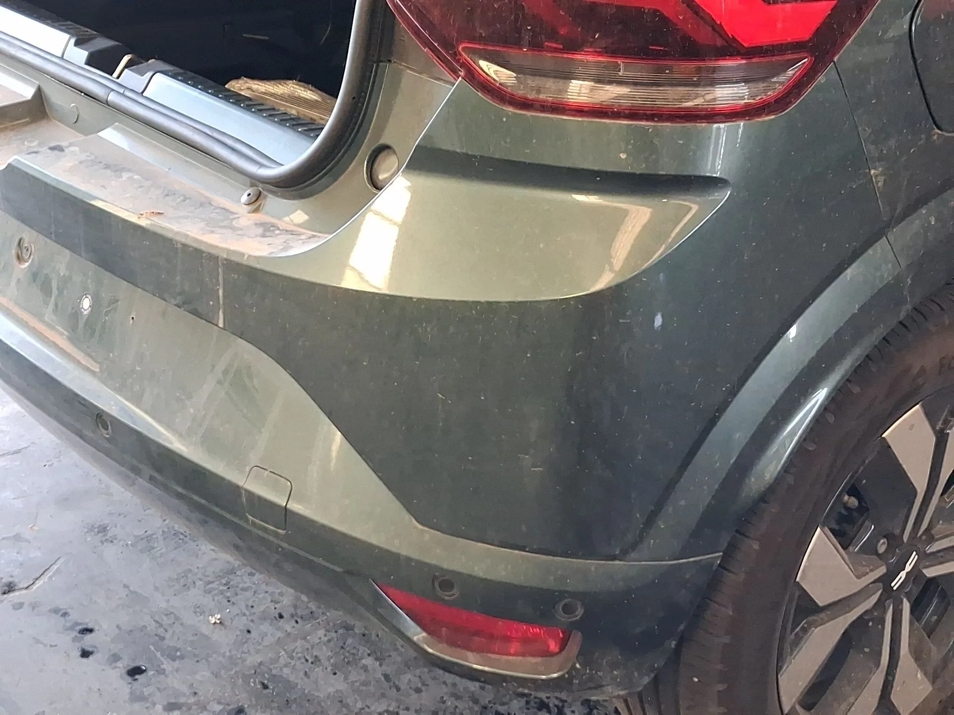 Paragolpes Trasero para Dacia Sandero Iii