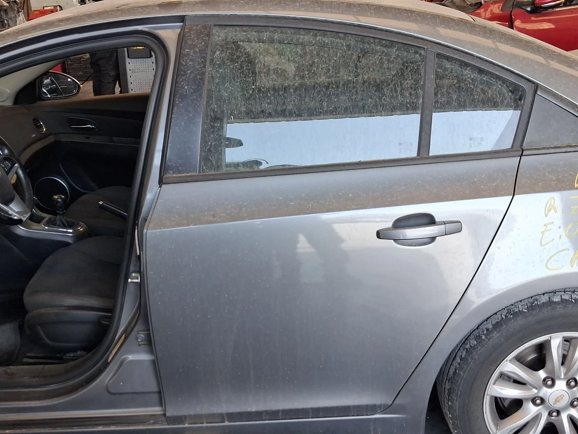 Puerta Trasera Izquierda para Chevrolet Cruze (J300)