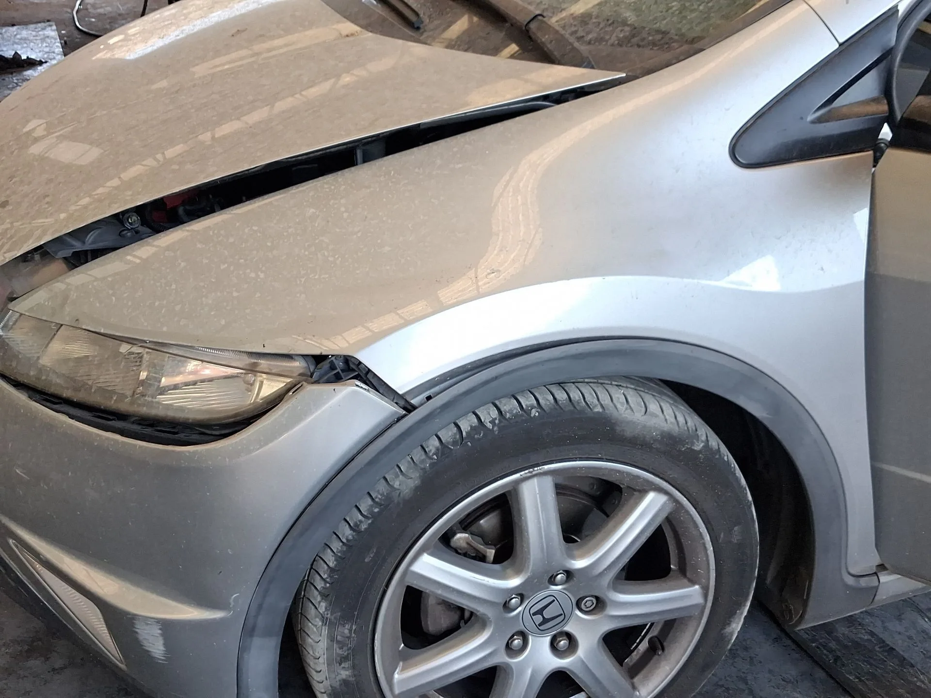 Aleta Delantera Izquierda para Honda Civic Viii Hatchback (Fn, Fk)