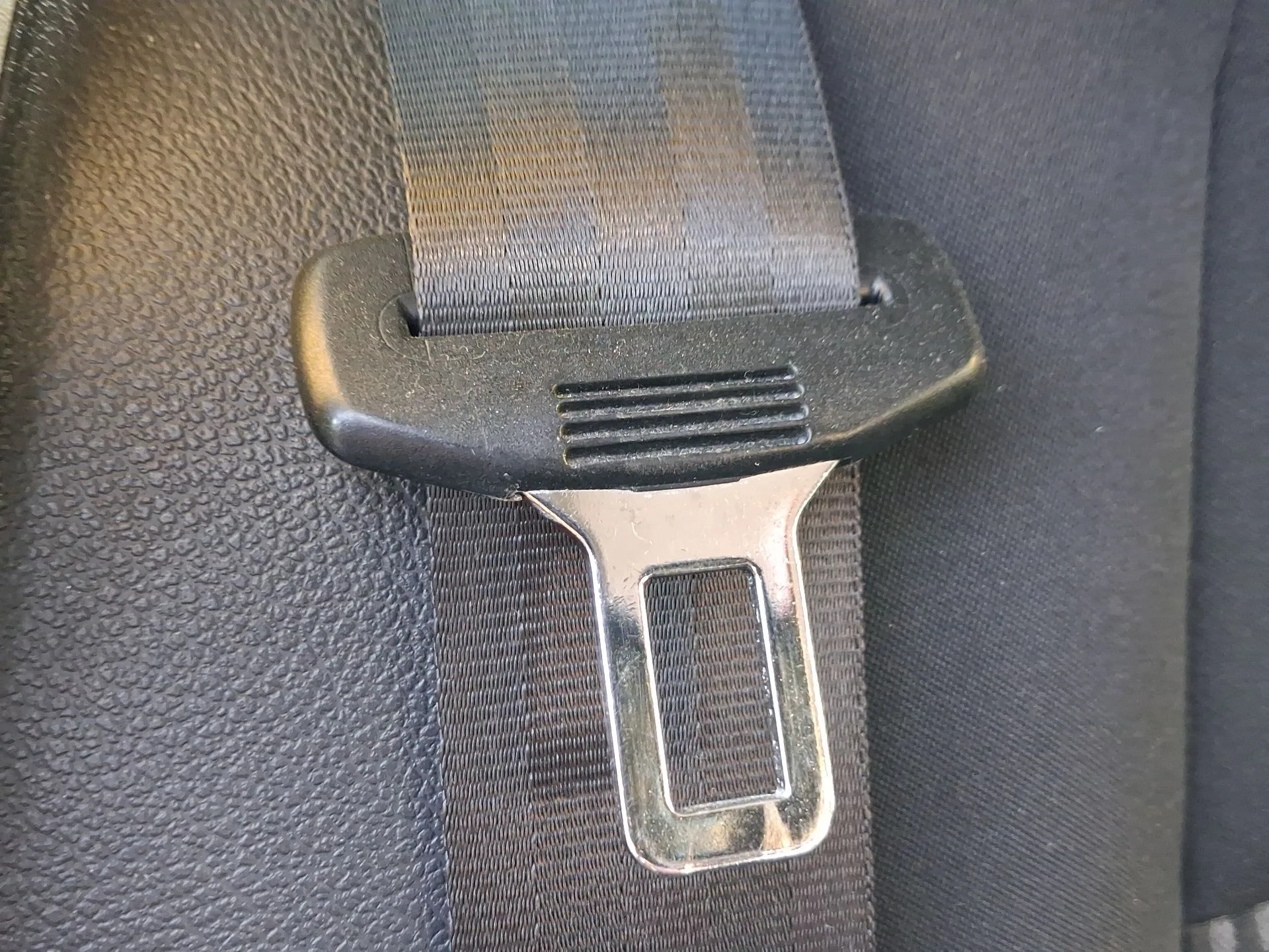 Cinturon Seguridad Trasero Derecho para Volkswagen Tiguan (5N_)