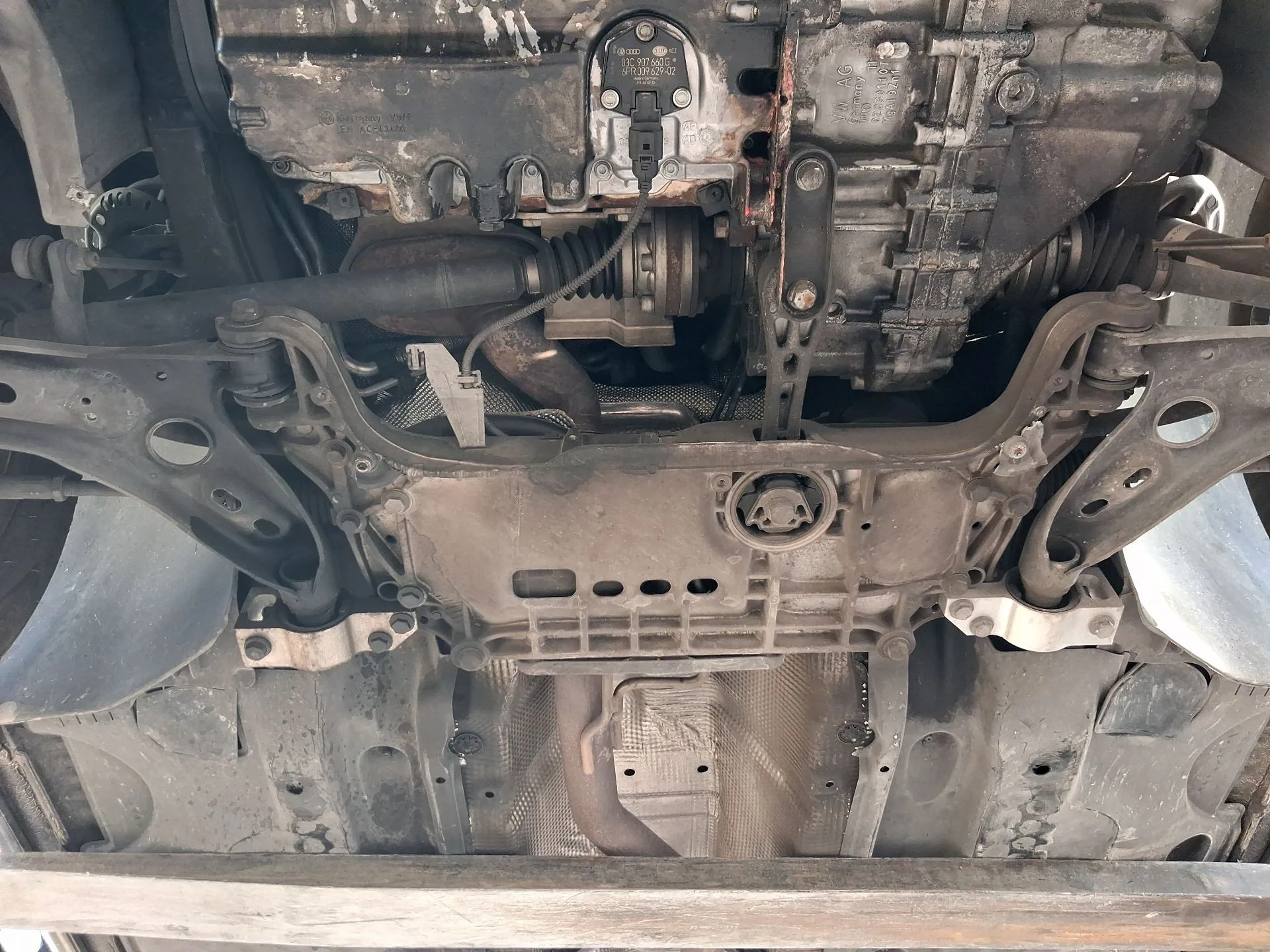 Puente Delantero para Volkswagen Tiguan (5N_)