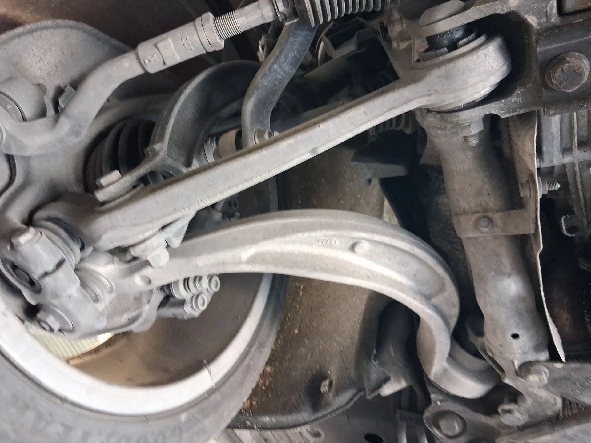 Brazo Suspension Inferior Delantero Derecho para Audi A4 B8 Avant (8K5)