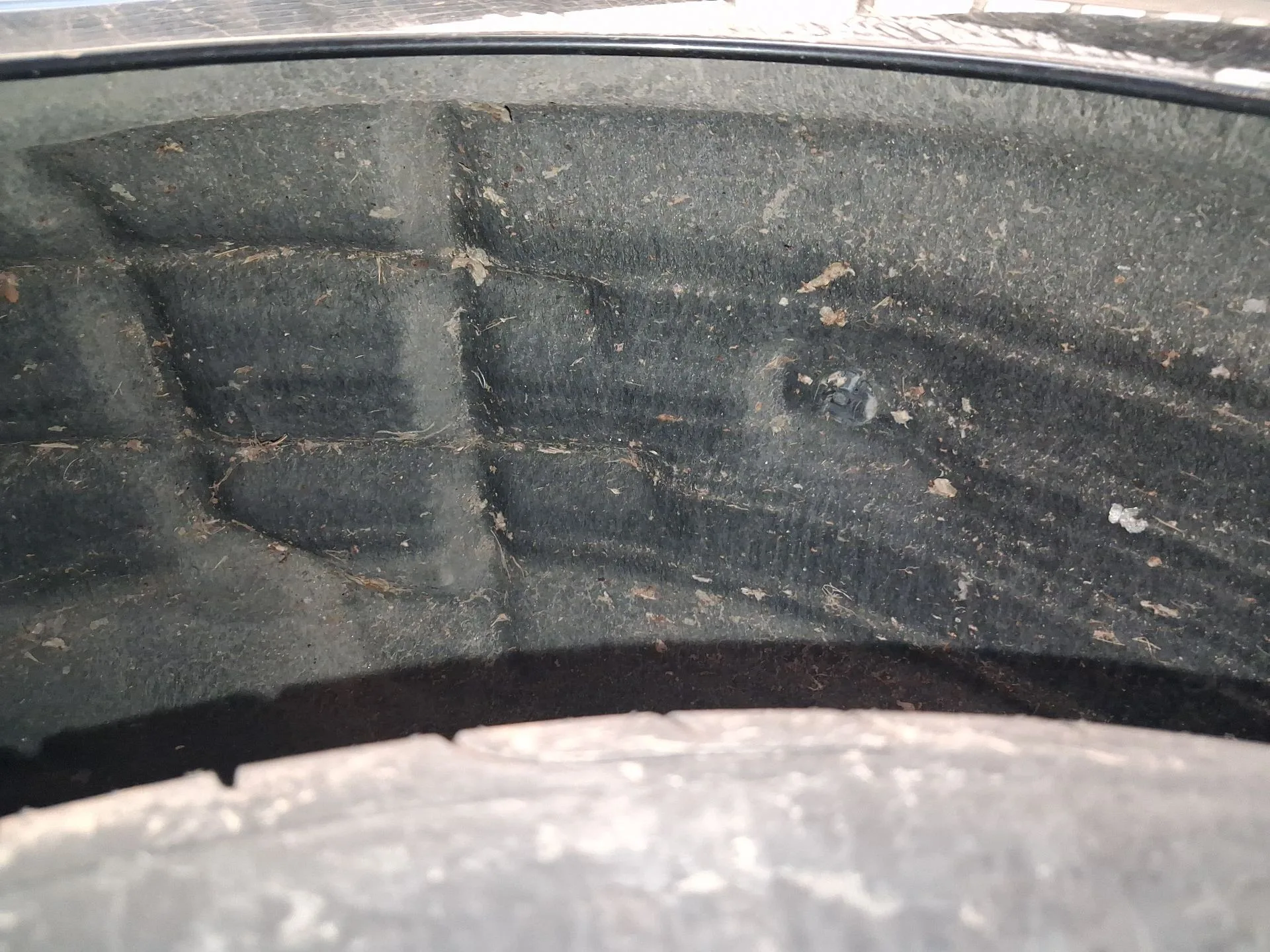 Plastico Pase Rueda Tras. Dch. para Audi A4 B8 Avant (8K5)