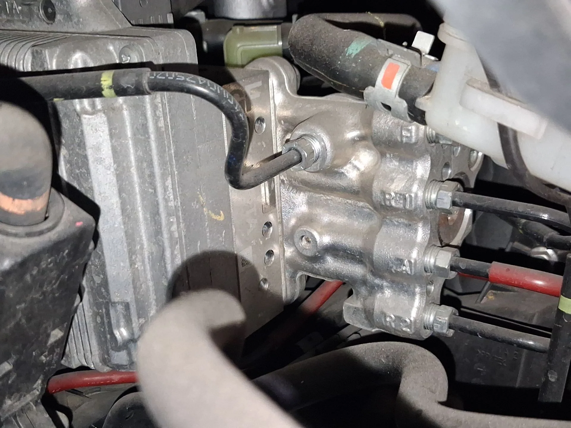Abs para Toyota Auris (_E18_)