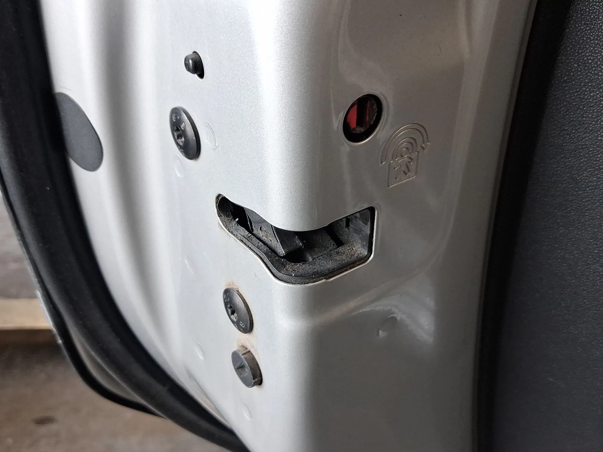 Cerradura Puerta Trasera Izquierda para Citroën C3 Iii (Sx)