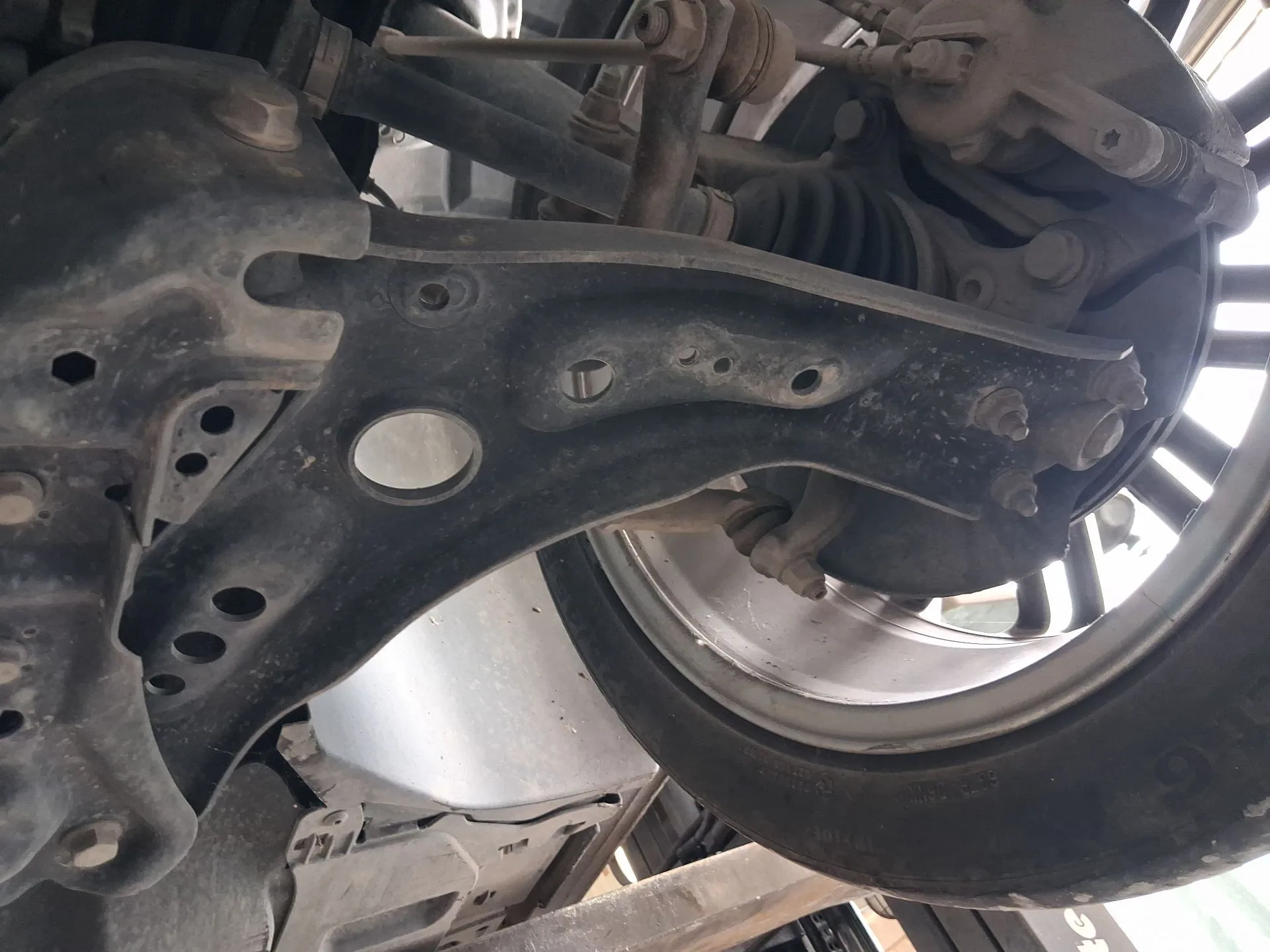 Brazo Suspension Inferior Delantero Izquierdo para Seat Leon (5F1)