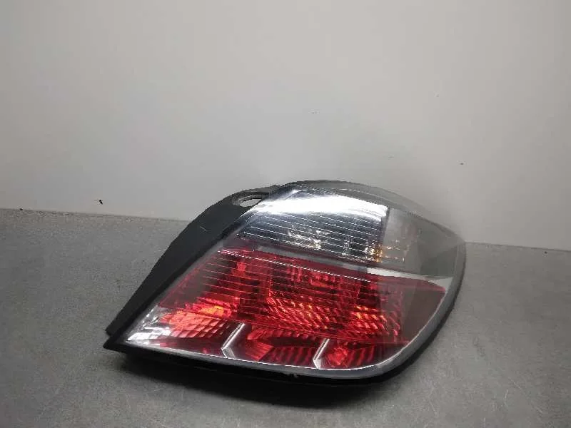 Piloto Trasero Derecho para Opel Astra Gtc