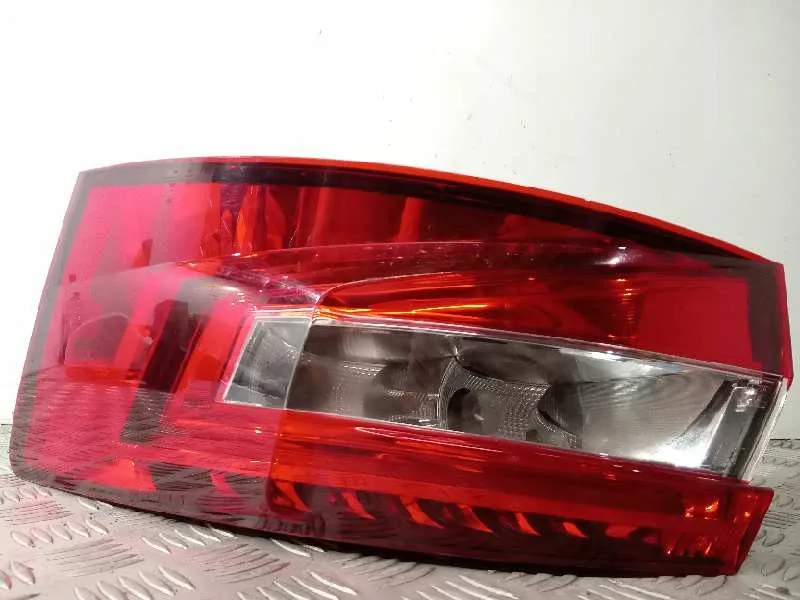 Piloto Trasero Derecho para Skoda Superb (3V3)