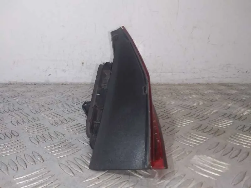 Piloto Trasero Izquierdo Interior para Skoda Superb (3V3)