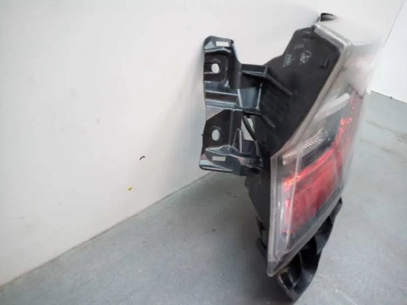 Piloto Trasero Derecho para Toyota Corolla (E21)