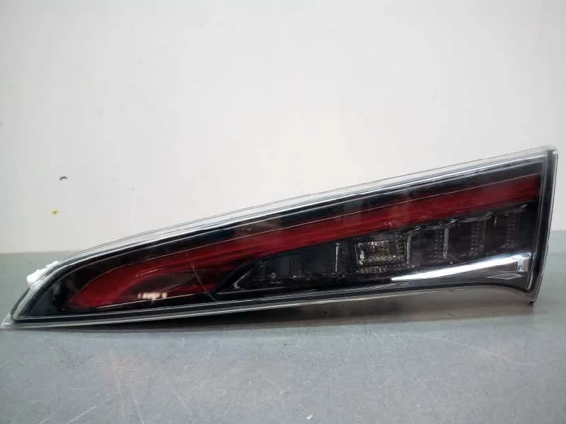 Piloto Trasero Derecho Interior para Toyota Corolla (E21)