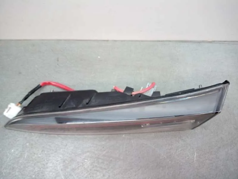 Piloto Trasero Derecho Interior para Toyota Corolla (E21)