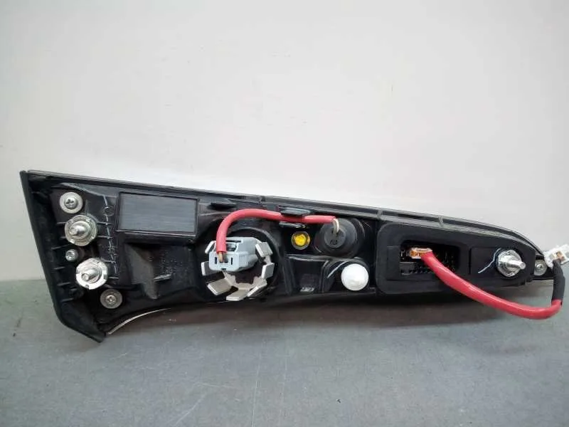 Piloto Trasero Derecho Interior para Toyota Corolla (E21)