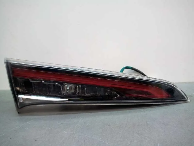 Piloto Trasero Izquierdo Interior para Toyota Corolla (E21)