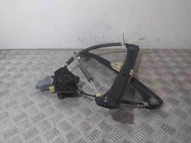 Elevalunas Delantero Derecho para Skoda Superb (3V3)