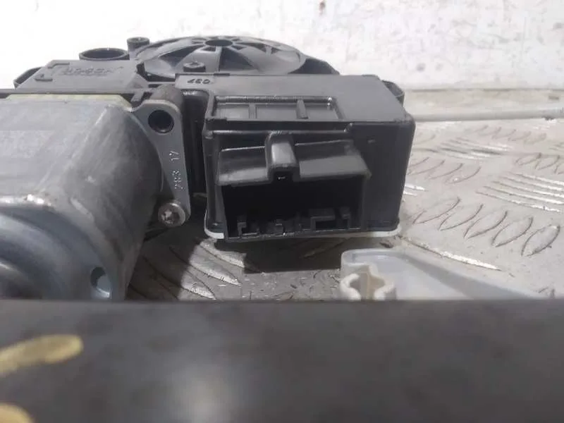Elevalunas Trasero Izquierdo para Skoda Superb (3V3)