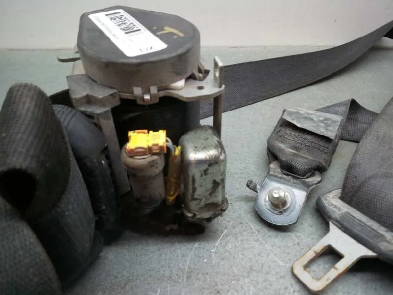Pretensor Airbag Derecho para Fiat Fiorino