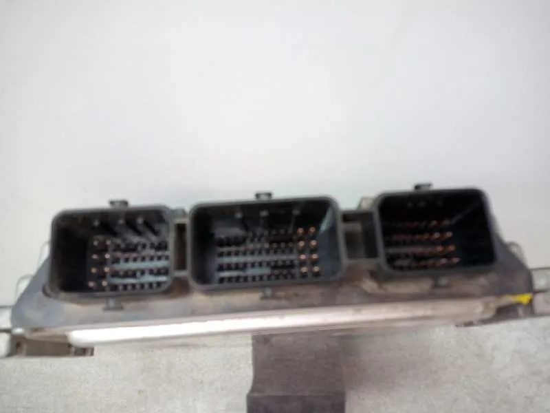 Centralita Motor Uce para Ford Fiesta (Cb1)