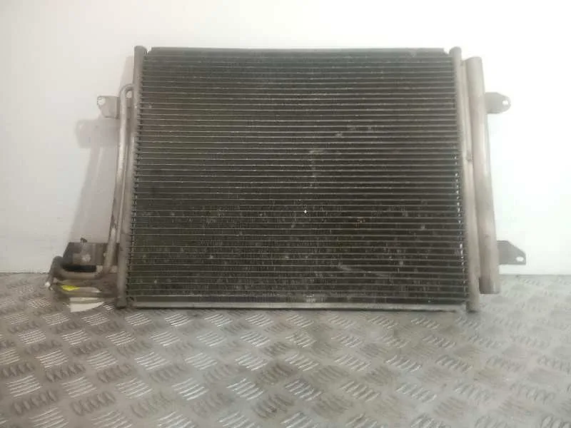 Condensador / Radiador Aire Acondicionado para Volkswagen Touran (1T1)