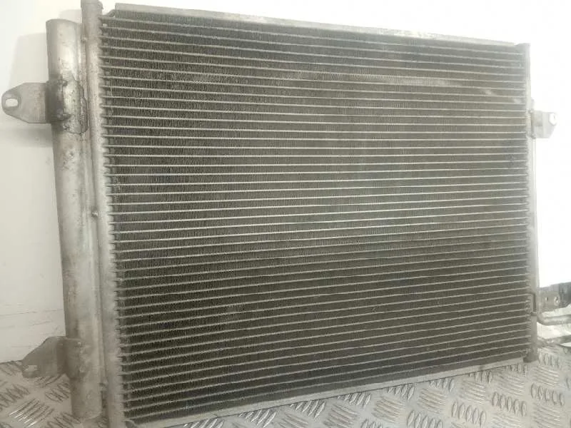 Condensador / Radiador Aire Acondicionado para Volkswagen Touran (1T1)