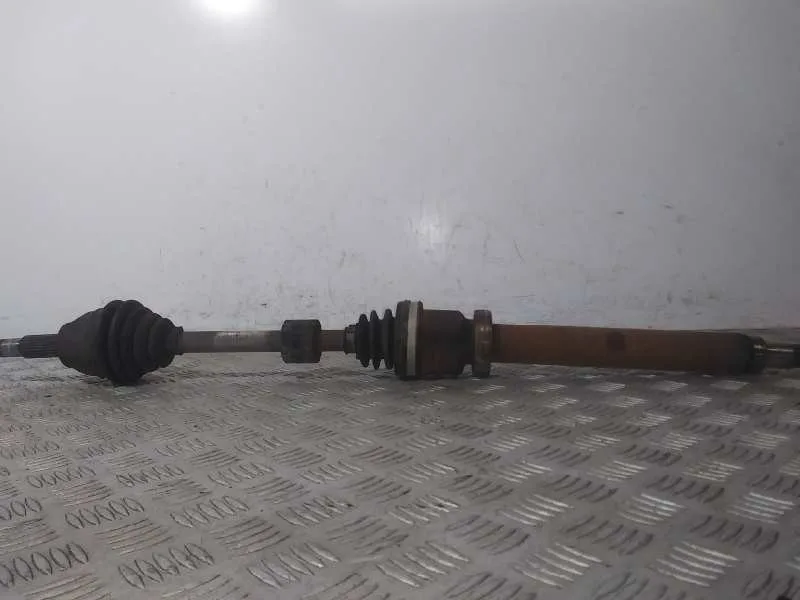 Mangueta Delantera Izquierda para Subaru Xv