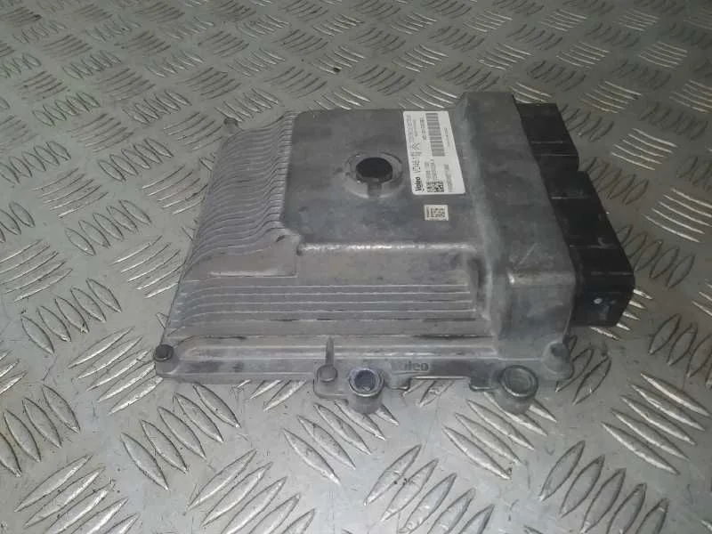 Centralita Motor Uce para Citroën C3 Picasso