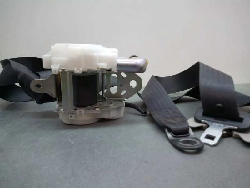 Pretensor Airbag Derecho para Lexus Is200 (Ds2/Is2)