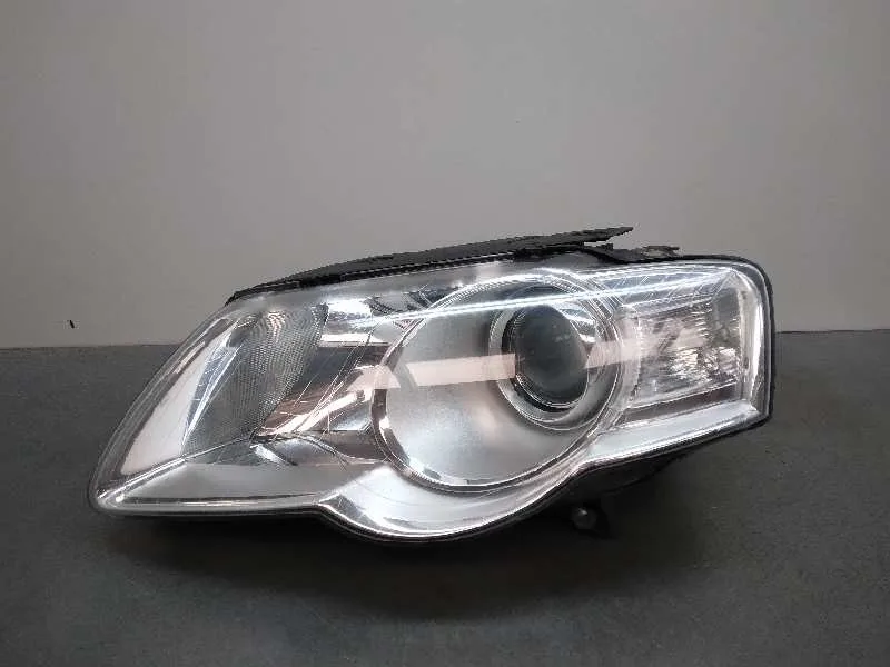 Faro Izquierdo para Volkswagen Passat Berlina (3C2)