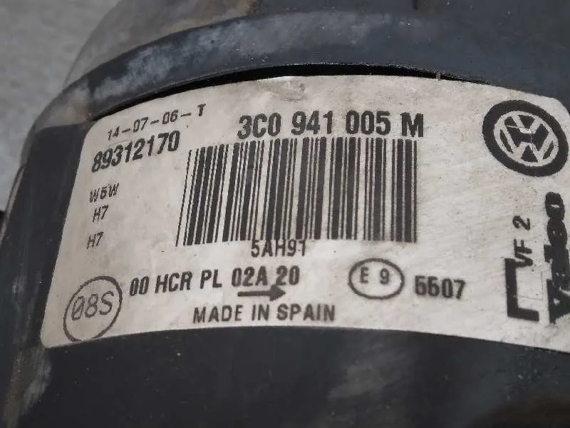 Faro Izquierdo para Volkswagen Passat Berlina (3C2)