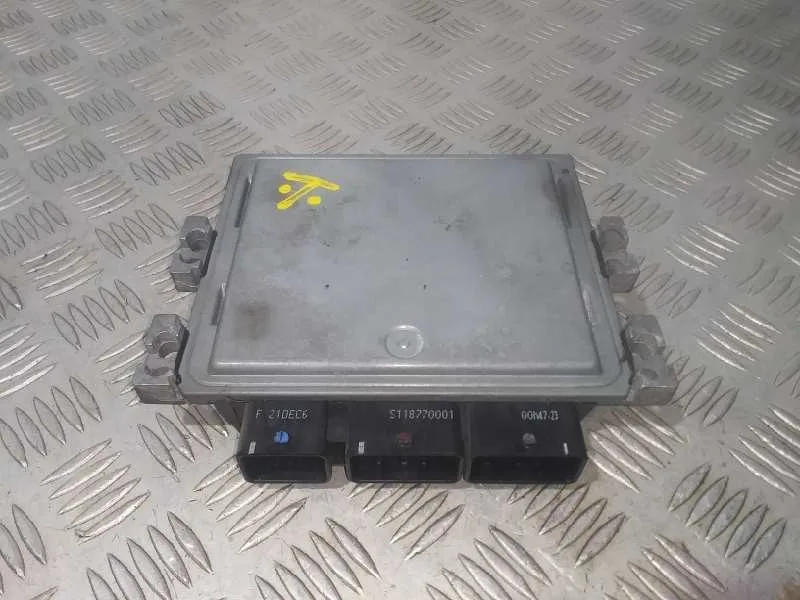 Centralita Motor Uce para Renault Scenic Ii