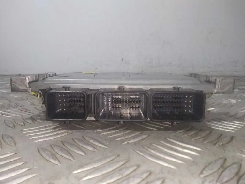 Centralita Motor Uce para Renault Scenic Ii