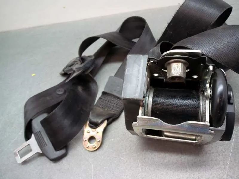 Pretensor Airbag Izquierdo para Skoda Superb (3U4)