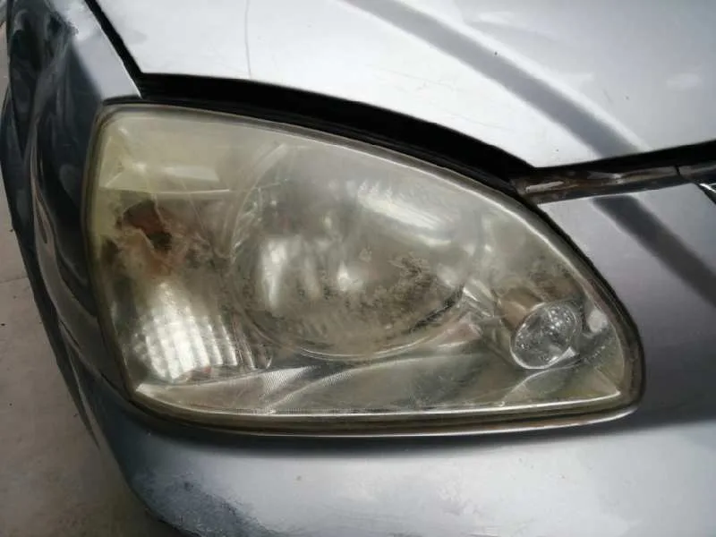 Faro Derecho para Kia Carens