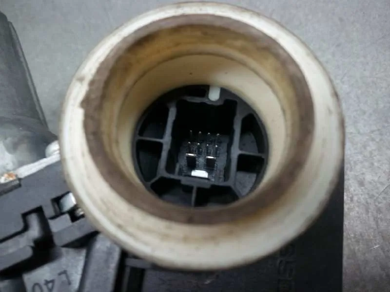 Elevalunas Delantero Izquierdo para Toyota Avensis Touring Sports