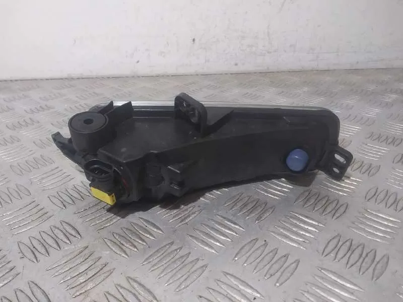 Faro Antiniebla Derecho para Ford Focus Lim.