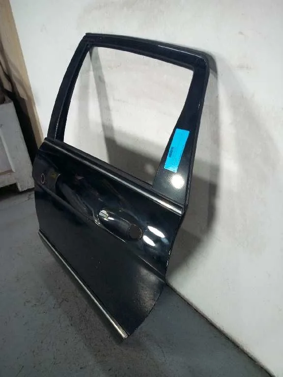 Puerta Trasera Izquierda para Mercedes-Benz Clase B (W245)