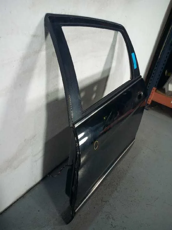 Puerta Trasera Izquierda para Mercedes-Benz Clase B (W245)