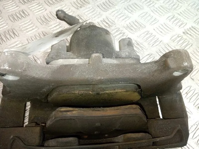 Pinza Freno Delantera Izquierda para Volkswagen Passat Berlina (3C2)