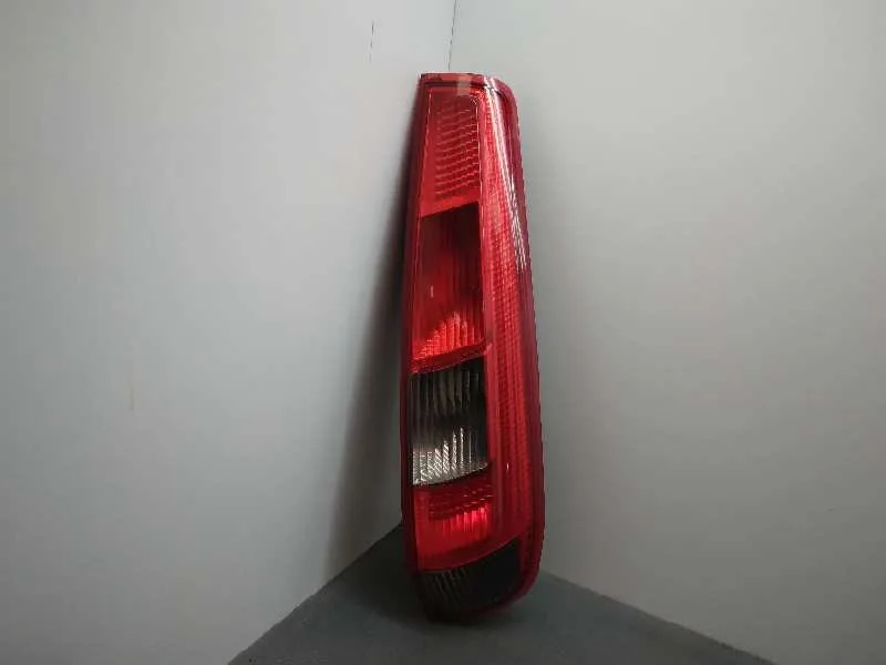 Piloto Trasero Derecho para Ford Fiesta (Cbk)