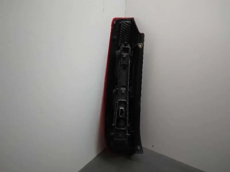 Piloto Trasero Derecho para Ford Fiesta (Cbk)