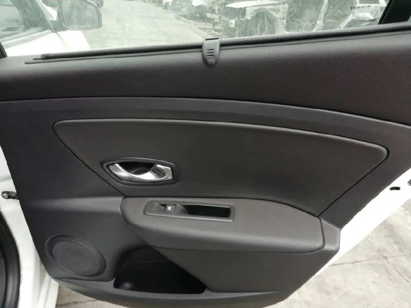 Guarnecido Puerta Trasera Derecha para Renault Fluence