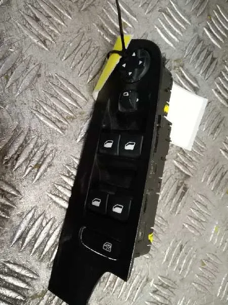 Mando Elevalunas Delantero Izquierdo para Citroën C4 Picasso