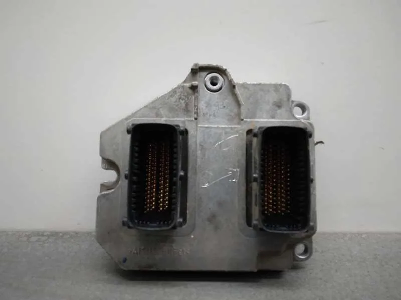 Centralita Motor Uce para Opel Astra Gtc