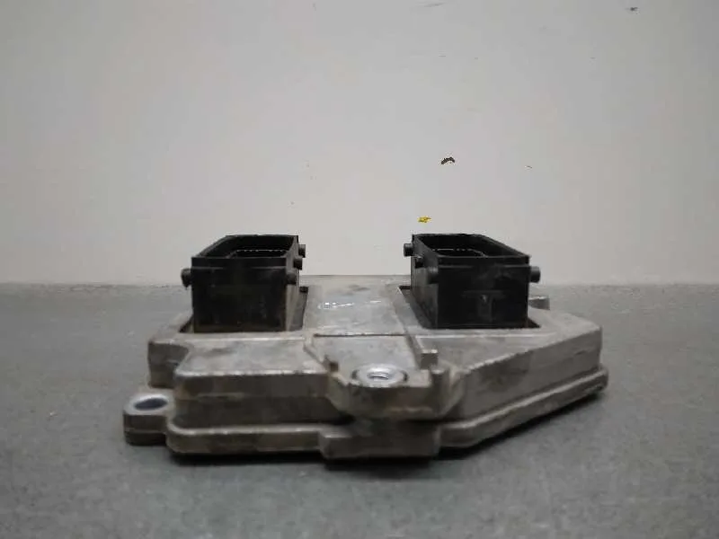 Centralita Motor Uce para Opel Astra Gtc