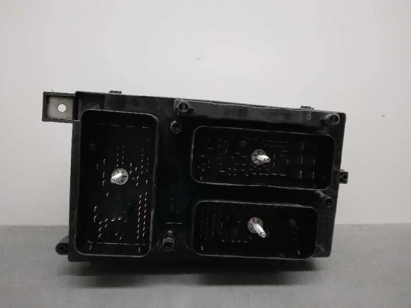 Caja Reles / Fusibles para Opel Astra Gtc